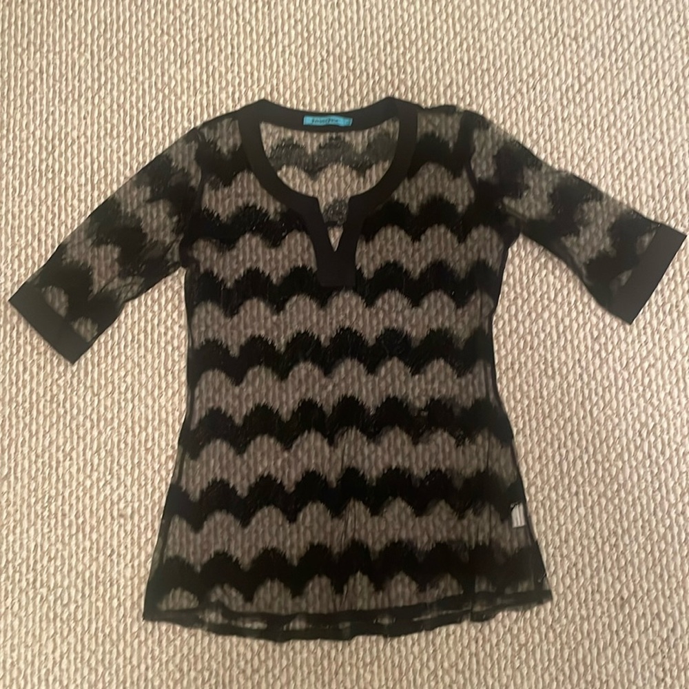 Solitaire Swim Black Mesh Single Button Pullover Swimsuit Cover Up | Size L